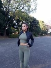 〝乙女座の殺し屋〟平田樹、タトゥー際立つ〝圧巻のビキニショット〟に「うわぁ」「凄い身体」の声