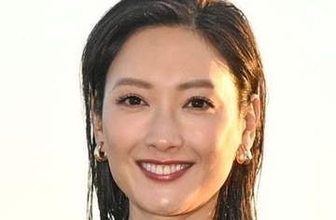 「達人のような…」菜々緒、ド迫力の筆文字〝5文字〟が話題！「字、うま」「美は内から湧き出てる」「逞しい菜々緒が見れた」