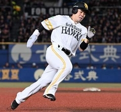 「出ながら治すという方向です」ソフトバンク小久保監督、右脚ハムストリング張りの近藤健介の起用について説明