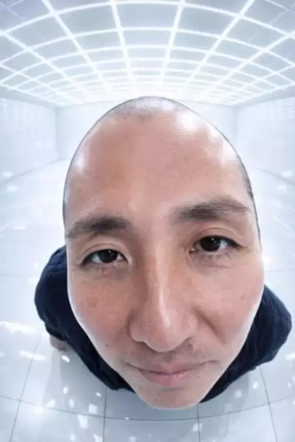 スリムクラブ内間が「外間だった頃⁉」大学時代の衝撃写真に驚愕！真栄田賢投稿が話題「スナックのママかな?」「フランスのニューハーフ」の声