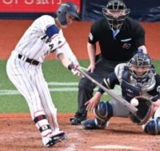 周東佑京が最終回に代打で技ありの一打　【侍ジャパン】