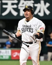 ソフトバンク山川穂高　1軍復帰後初打席はほろ苦い結果に