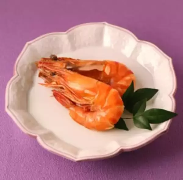 「早く食べたいですね！」日本初！養殖成功のボタンエビ〝可愛すぎるビジュアル〟が話題「飼いたい」「カワイイイィ〜！」「愛おしい」