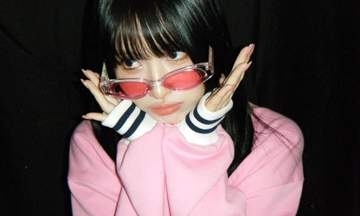 「見えてる！」TWICEモモ〝衝撃ドレス〟にネット騒然「見えていいやつ？」「生々しい」「モモだから良いんだよ」