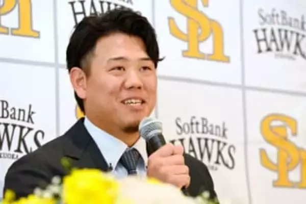 現ドラ覚悟　ロッカー整理してからメキシコへ　ソフトバンク上茶谷大河「大体分かっていた」入団会見の中村稔弥は3日連続投げ合った〝元ライバル〟