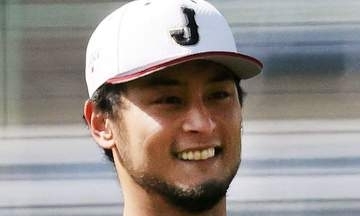 「再婚相手との間に4人も」〝結婚10周年〟2ショット公開のダルビッシュ有＆山本聖子さんに「愛妻家で素晴らしい」「日本に戻って来て」