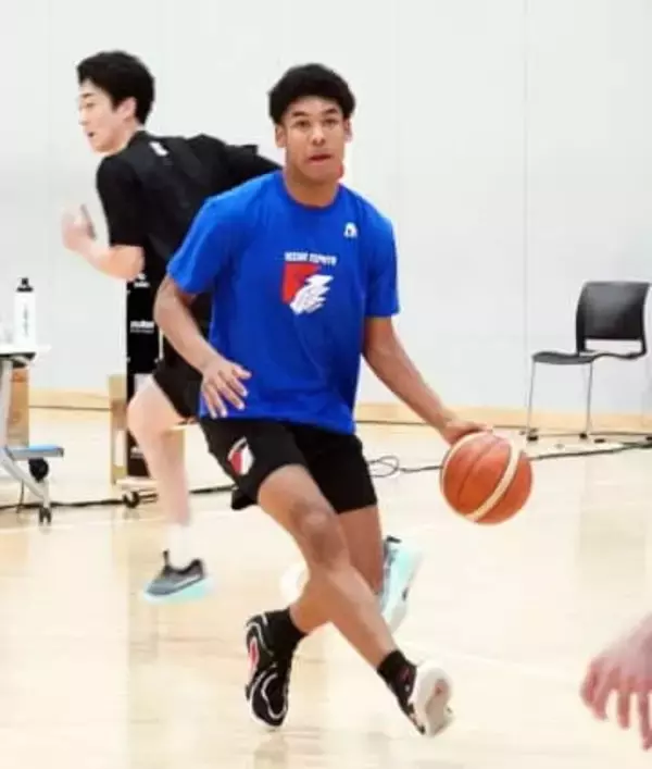 「ガツンと決めたい」ライジングゼファー福岡に特別指定で加入の白谷柱誠ジャック　B2＆クラブ最年少得点へ意欲　目指す福岡大大濠の先輩超え