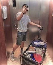 「ええっ!!」「雰囲気変わった」曽祖父は元大統領、父はハリウッド俳優…4人のパパ・38歳タレントの近影に反響「若返っていてお似合い」「素敵」