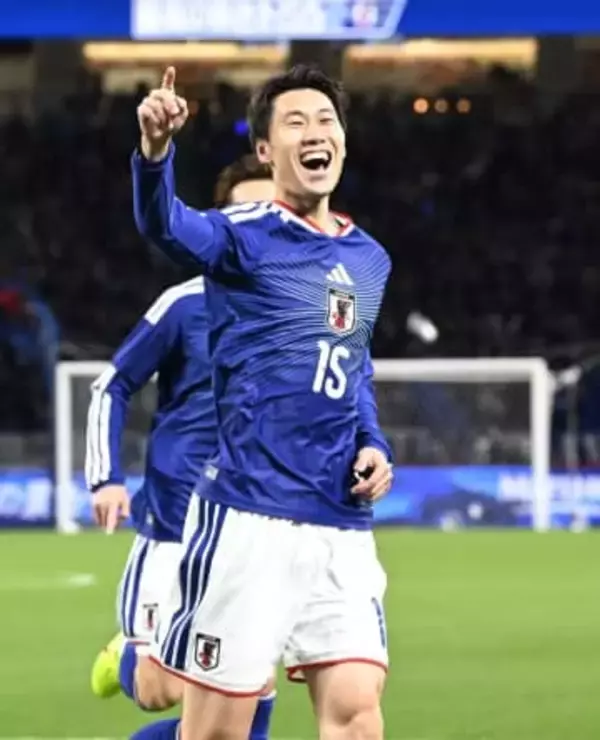 「W杯優勝を達成できるよう」激しい中盤でのポジション争いで高い存在感　サガン鳥栖育ちの鎌田大地【九州発サムライブルー】