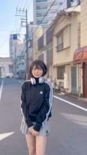 「うわっ！」「こ、これはヤバい」清楚なシャツ前全開ショットの似鳥沙也加に大反響「反則級だからちょっと隠して」