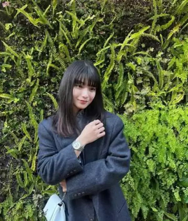 リブート出演の23歳女優〝レアなおでこ出し〟姿が話題！蒔田彩珠トレードマーク封印姿に「クールな表情も笑顔も大好き」「初めて見たのは朝ドラだったな」