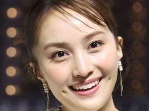 「めっちゃ痩せた?」「心配」百田夏菜子〝高校同級生と超ミニ丈〟ダンスに騒然！「愛理さんの絶対領域さすが」「異次元…」の声も