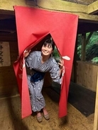 「ちょっと見えちゃってる」温泉モデルしずかちゃん〝浴衣で逆立ち〟大胆ショットに「布がひっくり返る」「最高でした」「参ったなあ」の声
