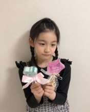 「加速度的に大人っぽく…」〝フーテンの寅さん〟の妹役から6年、モデルになった14歳野澤しおり〝メガネ女子〟姿に反響「心撃ち抜かれました」