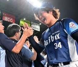 「甲斐野らしさは十分。満載で」1点差の9回締めた西武・甲斐野央に西口文也監督が〝らしい〟ねぎらい　史上最高勝率での交流戦初優勝
