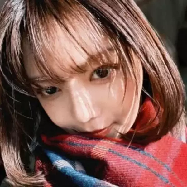 「似てる」〝姉は倉科カナ〟超ミニの35歳女優、街ブラ姿に反響「ドキドキする、マジで」