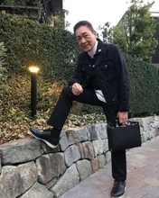 「よく堪えましたね」77歳の錦野旦〝機種変で3時間激闘〟姿にねぎらいの声「スターお疲れ様」「本当に時間かかりますよねっ」