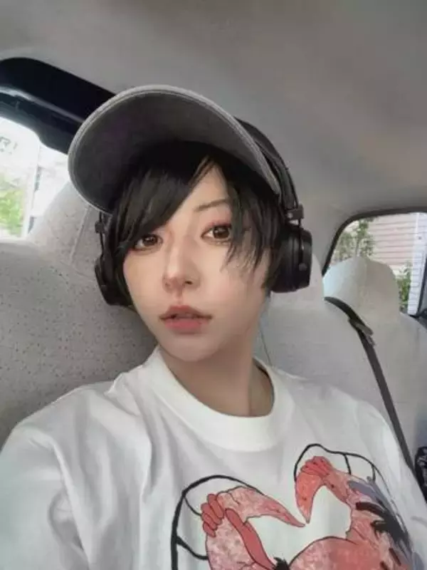 「ちょっとむちむちになっちゃった」グラドル麻倉瑞季、黒ニットの最新姿に反響「目のやり場に困るだろうが」「けしからん」