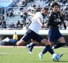 「彼にどう点を取らせるか」　昨季不発の元イラン代表、王者鹿島から2発　J1アビスパ福岡のキーマンはFWシャハブ・ザヘディ