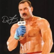 ドン・フライ〝呼吸困難で緊急搬送〟窮地を救った〝盟友〟に賞賛の声！病床動画が話題「死神も恐れをなして去って行った」「格闘家の絆って素晴らしい」