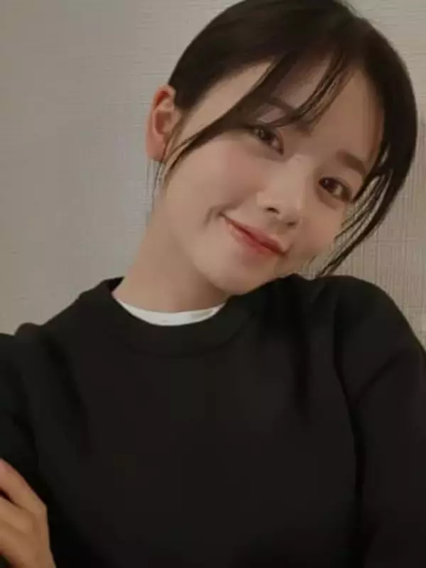 「10代の頃の風花ちゃんに似てる」小芝風花〝アイリストの実妹〟姿に「美人オーラが…」「姉妹愛があってエモい」「目の保養すぎる」の声