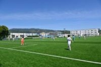「3冠目指したい」J2サガン鳥栖の育成拠点　人工芝グラウンドが完成　佐賀県鳥栖市の「ネストヴィレッジ」