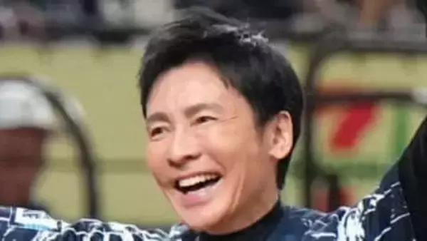 「やっぱりスターは違うよ」郷ひろみ〝70歳のバッグの中身〟に衝撃「こんなオシャレなおじさんいないよな〜」「超口腔ケア見習いたい」