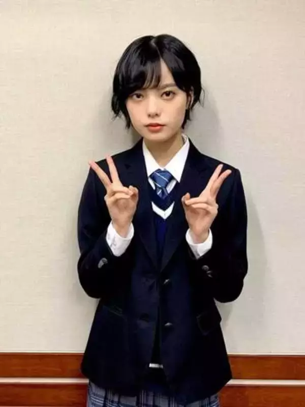 「何があったの…」6年前脱退＆俳優と結婚〝雰囲気一変〟平手友梨奈の姿に騒然「言葉出てこない」「何度も見ちゃう」「このまま突き抜けてほしい」