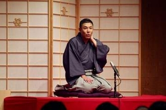 「いじめ抑止にパパさん貸して」〝ヒットマン顔〟三遊亭朝橘…一門集合写真に反響「笑っちゃった」「道を極めし男だからね」の声