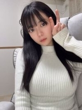 「股下80cmのフィギュア体型です」グラドル・栗原もみじ〝圧巻〟ポージング写真に反響「まさに世界を股にかける逸材!」「どこのメーカーから発売かな?」