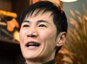 「東大と京大出て何やって…」石丸伸二、東大大学院生に〝衝撃水着姿〟で告白に「完全におかしくなった」「デレデレしてる…」「ニュータイプ人類」「お似合い」の声