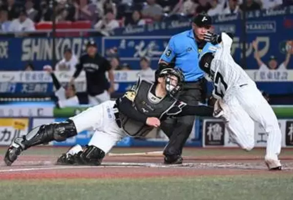 谷川原健太→牧原大成→山本祐大　ソフトバンク、完璧中継プレーでロッテの得点阻止　追加点奪えない嫌な流れも守備でビッグプレー