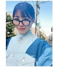 決勝点の夫がスタンドの妻を見つけ…女優・松宮なつ公開〝ラブ目線〟ショットに反響「幸せオーラが顔から溢れ出ていますよ」「幸せ全開で目がハート」
