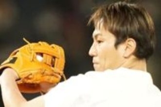 「やばい薬かと…」狩野英孝が披露した〝錠剤〟が話題「1瓶で足ります？」「常備薬ですね」「お守りとして」