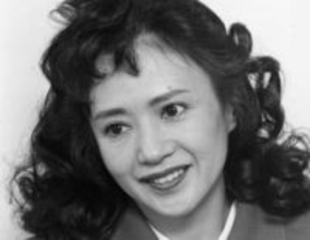 「すげぇな、おい…」〝24歳年上妻〟演じる81歳女優の姿にネット衝撃！白髪＆真っ赤口紅〝妖艶〟最新ショット「やっばい！」「私が幼い頃からキング オブ美人」