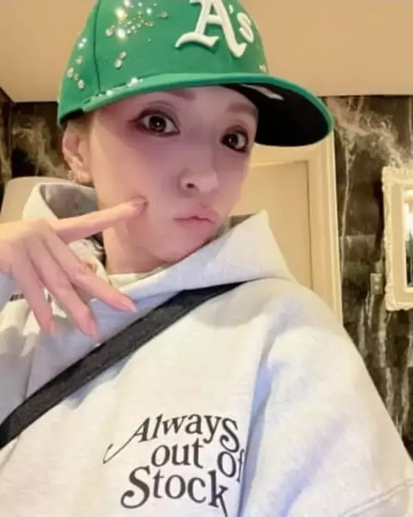 〝それスノ〟出演の浜崎あゆみ〝大胆ドレス〟に反響続々「レベチ」「この姿でバラエティ出てくれたのが嬉しい」「推しと推しの共演」