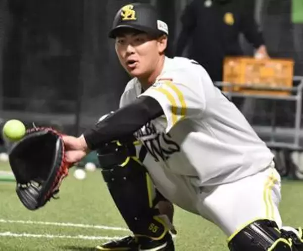 ソフトバンク石塚綜一郎が2年ぶりに捕手再挑戦　「出られるならどこでもやる」