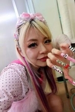 「すごい！別人だ」「激変すぎて惚れたわ」エルフ荒川が雰囲気ガラリ、井川遥プロデュースの脱ギャル姿が話題「芸人なん！？雑誌のモデルさんかと思ってた」