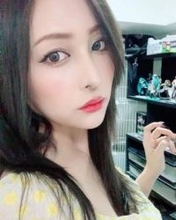 「何がとは言えませんが、Jです」〝極限のV字〟水着はヘビ柄…「強烈やなぁー！」「格好がすご」「一言申す！」競馬YouTuber立川みくのにネット衝撃