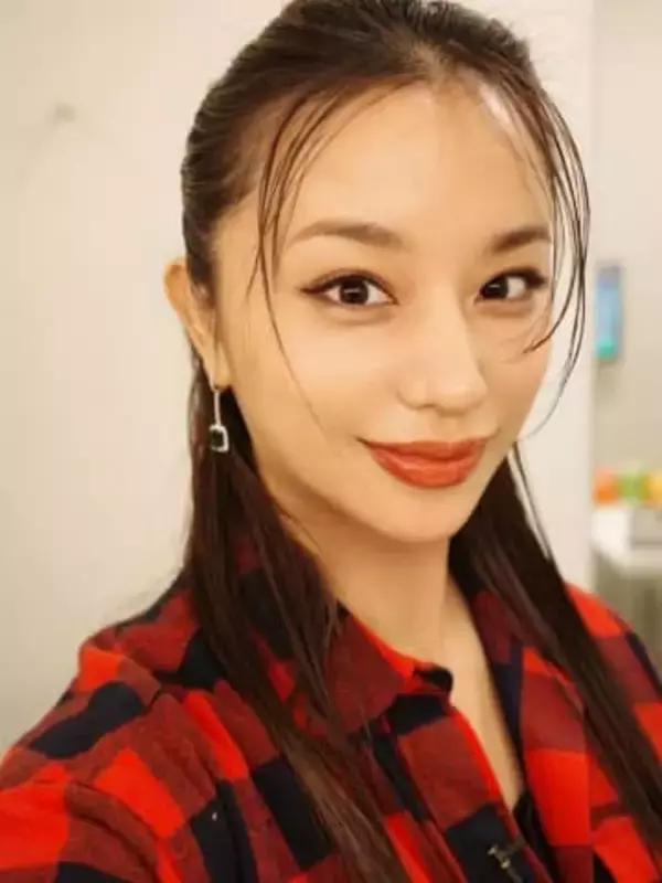 「うわー！これは、あかんわ！」高橋メアリージュン〝圧巻ぴたぴたドレス〟に反響「魅力が溢れてダダ漏れ」「参りました」