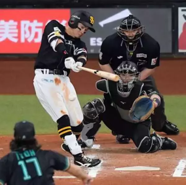 決勝打のソフトバンク牧原大成に「よく打ちましたね。あそこがポイント」　小久保裕紀監督、6回の一挙5点を呼んだ一打を賞賛