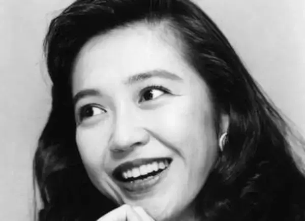 「ずっとあなたが好きだった」から34年…賀来千香子〝ウィッグ＆ピンクコーデ〟64歳姿が話題「ワオ」「異次元ぶりに驚いた」