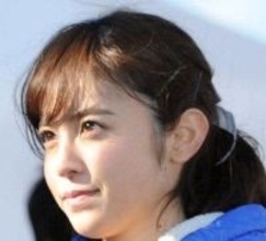 「ママ顔になってきた」夫は日本代表、妊娠報告から1カ月…元フジアナ久慈暁子〝マタニティ〟コーデが話題「楽しみですね」「身体に気をつけて」