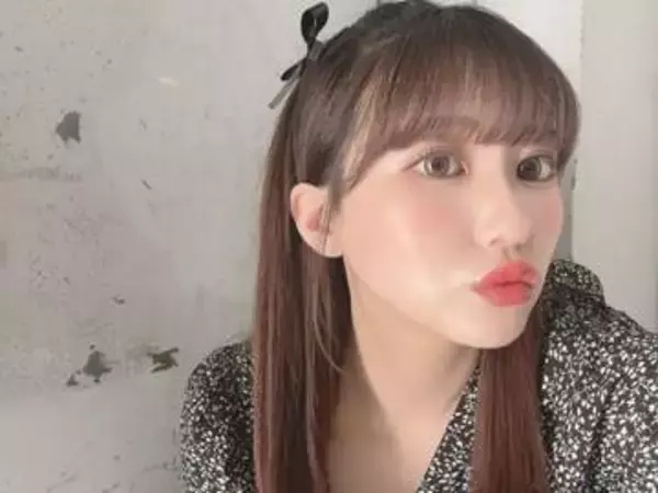 「腹筋ヤバい」田中美久〝わき見せ〟海の日ビキニショットに「仕上がってる！切れてるね」