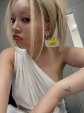 「それってまさか地毛⁉」ちゃんみな〝別人級〟ビジュ！　セカオワFukaseも反応　ファン「ジョジョに登場しそう」「ロックだねーー!」