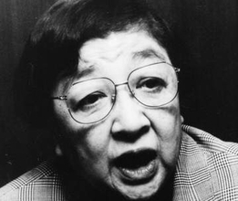 85歳で栄養失調に…世界最高齢プロデューサー、石井ふく子〝100歳の姿〟に反響！「バイタリティがすごい」「常識という壁を打ち破って…」「元気そう」の声