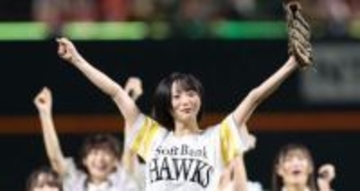 「目立ち過ぎでは」ペイペイドーム降臨、ピンク尽くしショットの市村愛里に脚光「まさかのHKTメンバーだったとは」