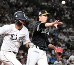 「上を目指さないといけない。目の前の試合を全力で抑えるだけ」　支配下復帰果たしたソフトバンクの5年目右腕は堂々プロデビューにも冷静