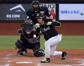抜け目ないソフトバンク　相手の隙突き再逆転　日本ハムとの5戦目は打ち合いに