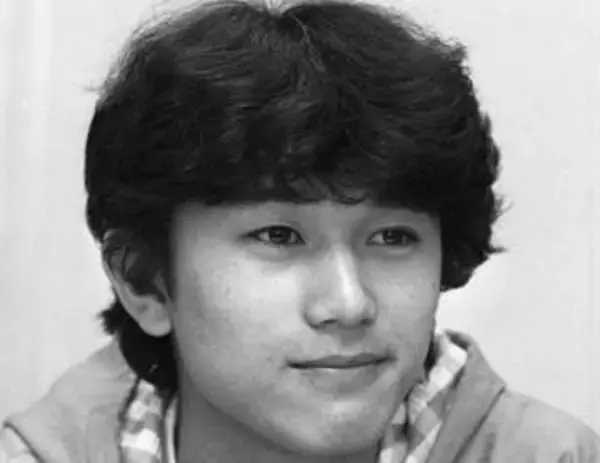 「レッツゴーヤング」から45年！62歳・新田純一〝還暦婚の妻と休日〟ショットに「微笑ましい」「今も若々しくて素敵」の声